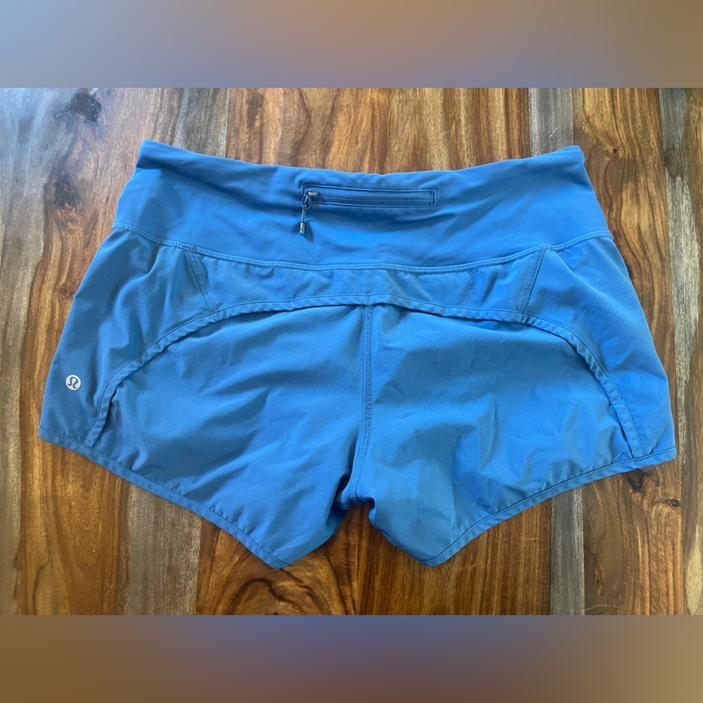 Lululemon Low Rise Speed Up Shorts Women’s Blue Size 6